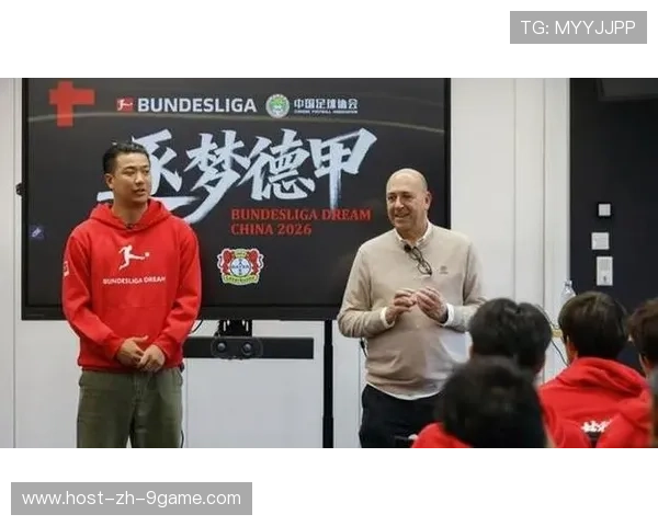足球俱乐部在青训中设立心理支持热线与家庭教育工作坊，足球俱乐部青训发展计划